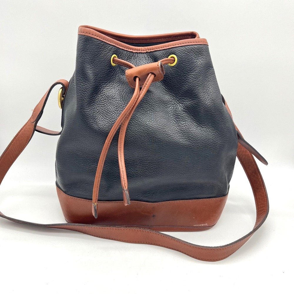 Liz‎ Claiborne Leather Co Black Brown Pebbled Leather Bucket Bag Drawstring